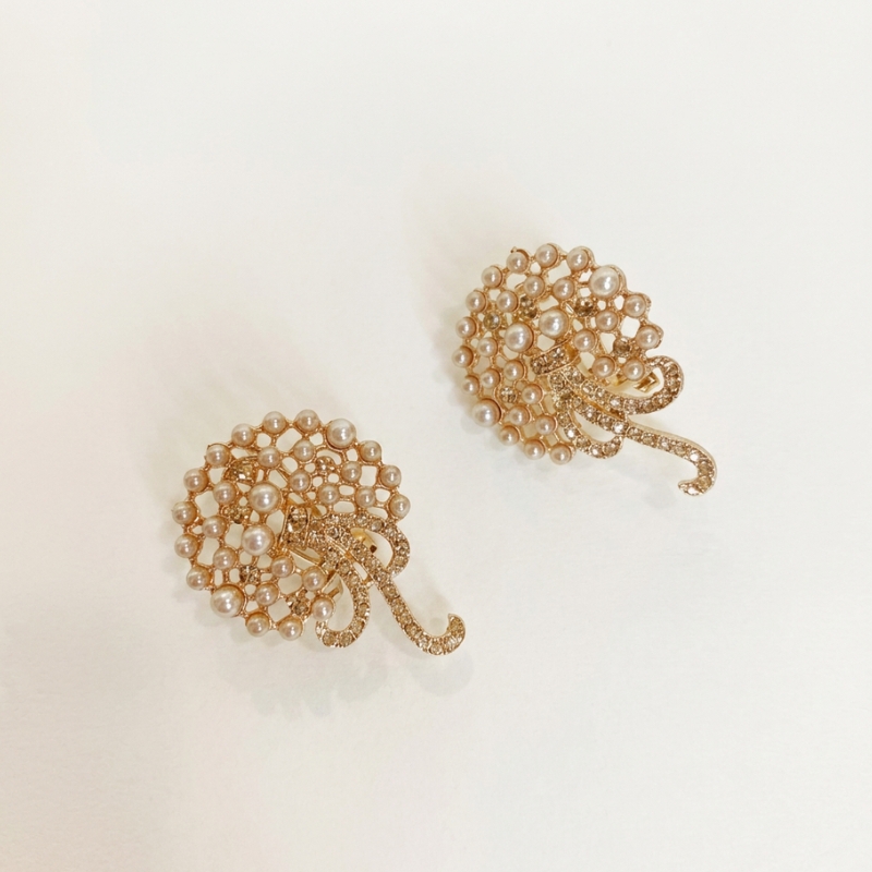 Pearl Floral Stud Earrings for Women